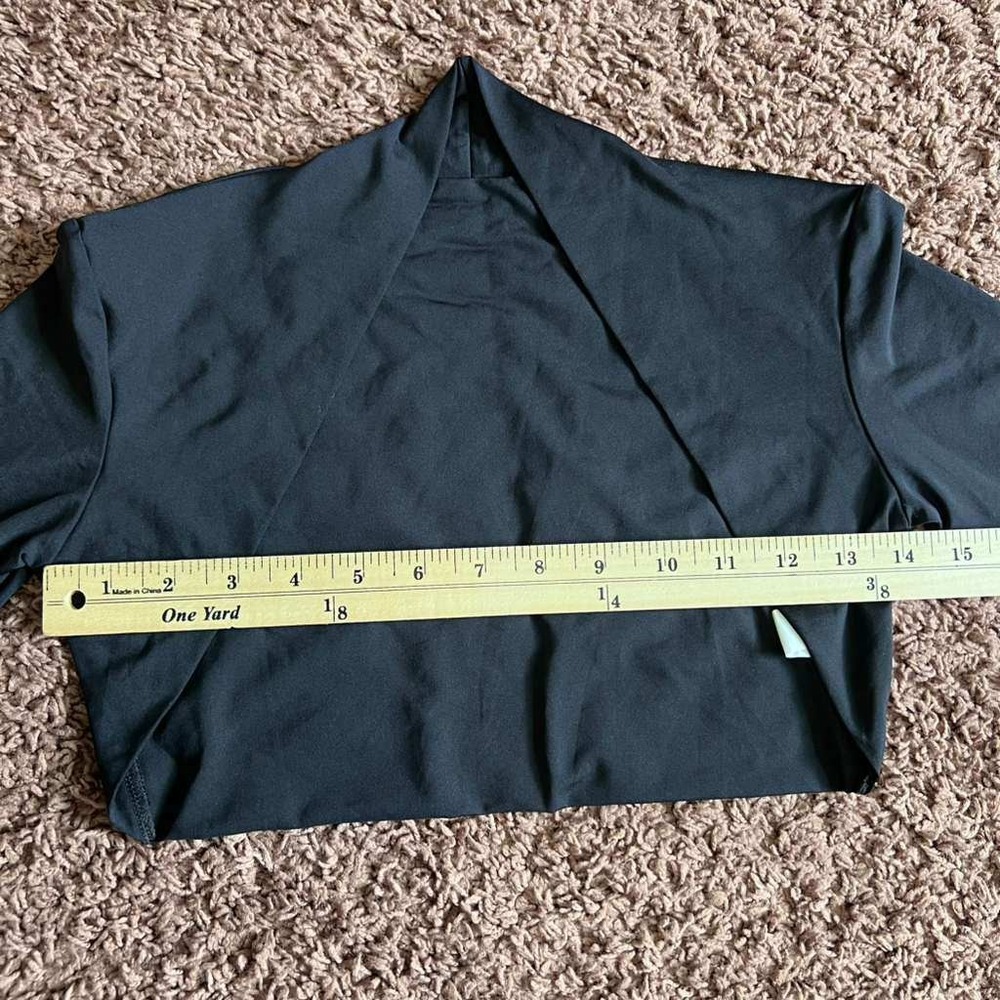 AAKVT Black Long Sleeve Shrug Bolero Mock Neck Thumbholes Cropped Top Size M NEW - Picture 10 of 16